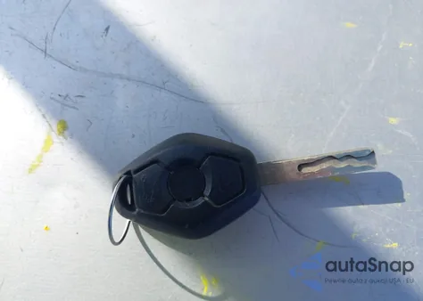 2004 BMW 325Xi from USA, damaged, VIN WBAEU33454PF62046